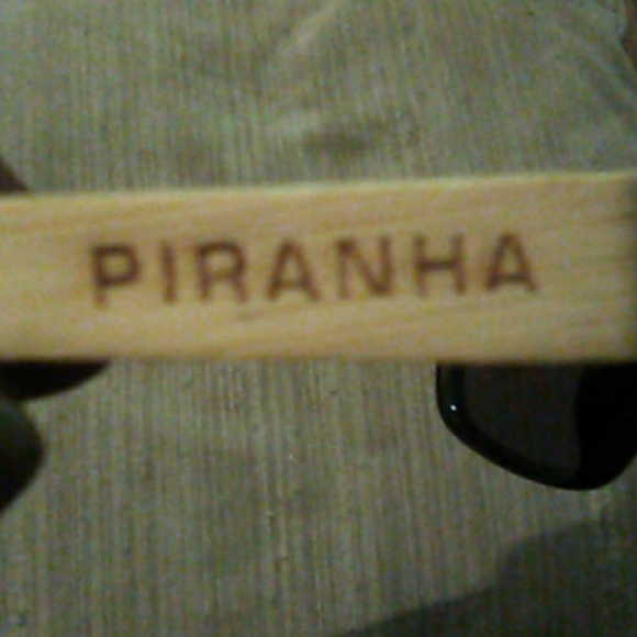 👓 - Picture 4 of 4